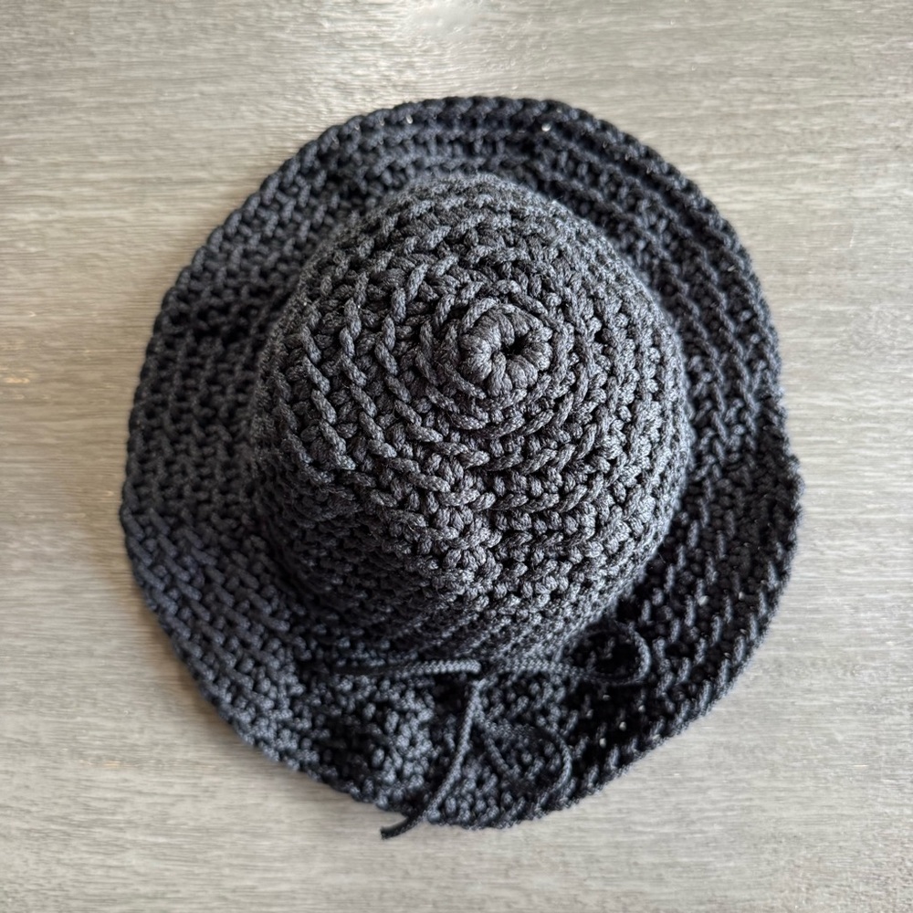 Black Knit Crochet Sunhat Bow Brimmed Hat - Picture 3 of 7